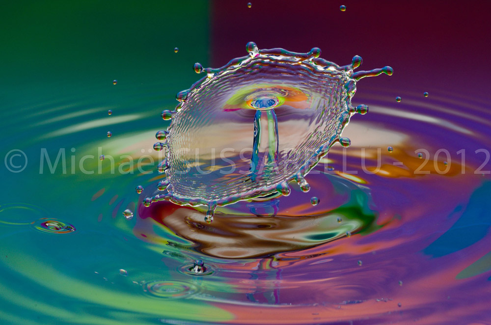 Photographie - Macro - Goutte d'eau - Collision de goutte - Water drop - Water collision - Water sculpture (313)