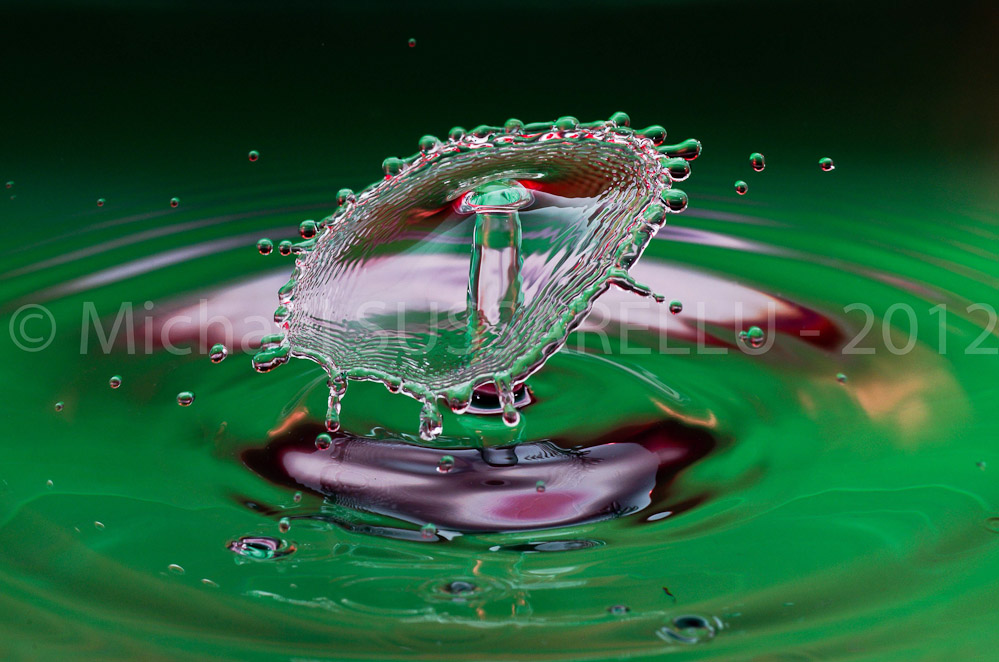 Photographie - Macro - Goutte d'eau - Collision de goutte - Water drop - Water collision - Water sculpture (338)