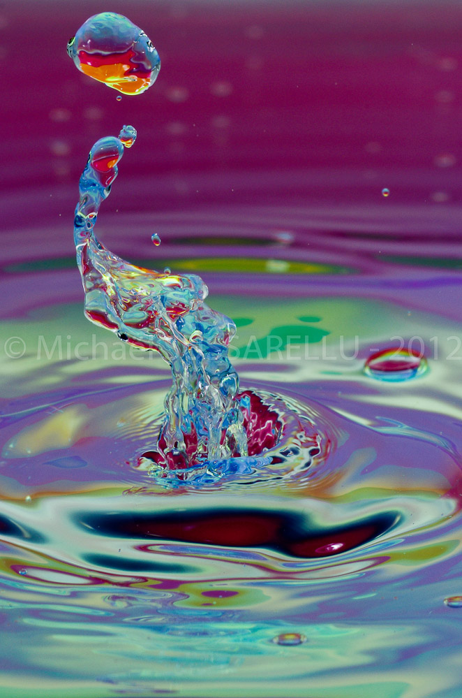 Photographie - Macro - Goutte d'eau - Collision de goutte - Water drop - Water collision - Water sculpture (370)
