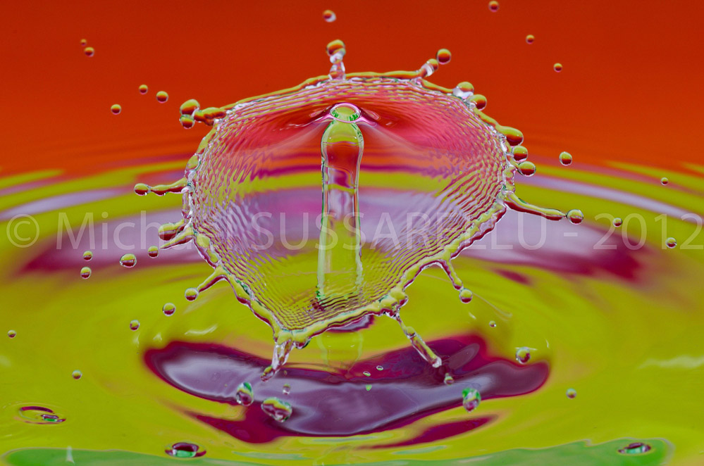 Photographie - Macro - Goutte d'eau - Collision de goutte - Water drop - Water collision - Water sculpture (392)